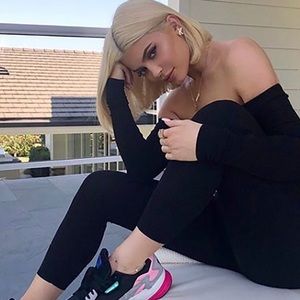 FASHION NOVA BLACK JUMPSUIT SIZE M